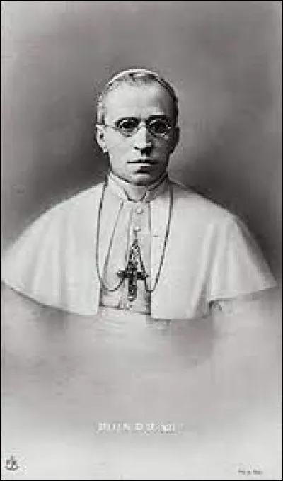 Ce 2 mars, Eugenio Pacelli devient pape ; il prendra le nom de Pie XII : c'était en ...