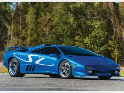 Combien de chevaux la Lamborghini Diablo SV (Super Veloce) développait-elle ?