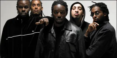 Dans quelle langue m&ecirc;l&eacute;e au fran&ccedil;ais est chant&eacute;e ''Angela'' du groupe Sa&iuml;an Supa Crew ?