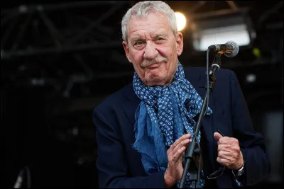 Quel chanteur italien interpr&egrave;te ''Via con me'' en m&ecirc;lant italien et anglais ?