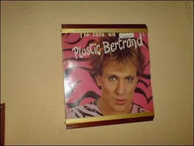 D'aprs un rcent rapport d'expert, qui est l'auteur-interprte de  Ca plane pour moi  (1978) ?