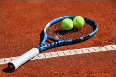 Le tennis est originaire d'Angleterre.