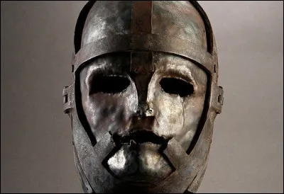 À quel écrivain doit-on l'essai historique " Le Secret du Masque de fer" ?