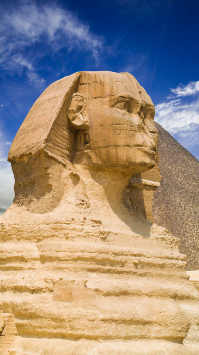 À quel pharaon est attribué la commande du Sphinx de Gizeh ?