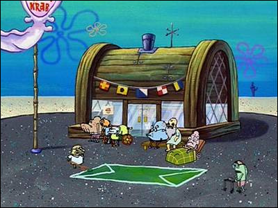 De quelle forme sont les tables du Crabe Croustillant ?