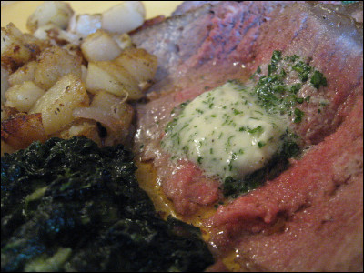 Comment appelle-t-on le beurre que l'on sert traditionnellement sur un steak ?