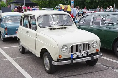&Agrave; quel constructeur automobile doit-on la "4L" ?