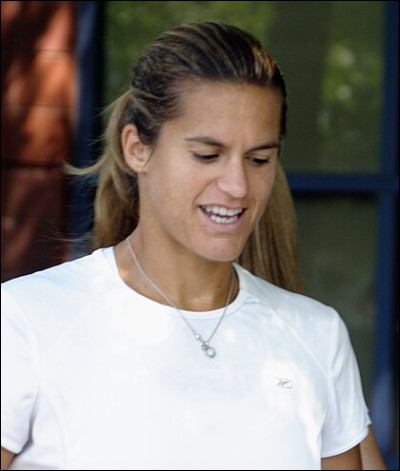 Quel joueur de tennis, Amélie Mauresmo a-t-elle entraîné de 2014 à 2016 ?