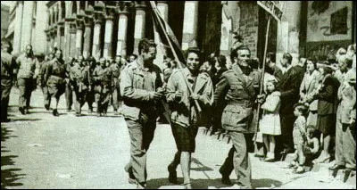 Quelle s&eacute;rie t&eacute;l&eacute;vis&eacute;e a repris le chant r&eacute;volutionnaire italien ''Bella ciao'' ?