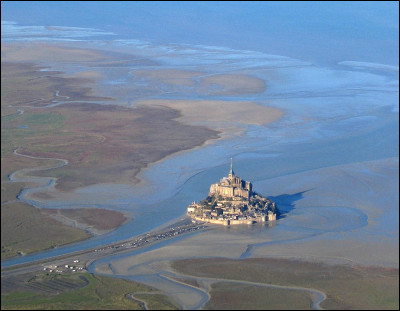Dans quel département se situe le Mont-Saint-Michel ?