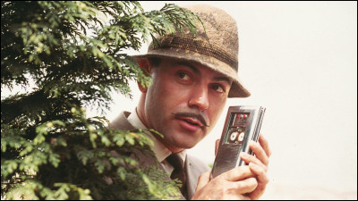 Selon le titre d'un film de 1968, quel adjectif qualifie l'inspecteur Clouseau ?