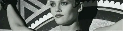 Dans quel film Vanessa Paradis incarne-t-elle la cible d'un lanceur de couteaux ?