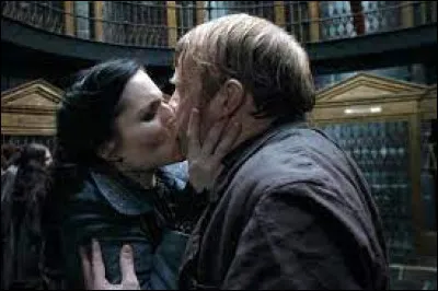 Comment s'appelle la femme du personnage précédent ?