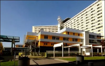 Le groupe hospitalier Pellegrin se situe dans une ville de la région Aquitaine. Laquelle est-ce ?