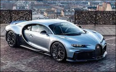 À combien d'exemplaires la Bugatti Chiron fut-elle produite ?