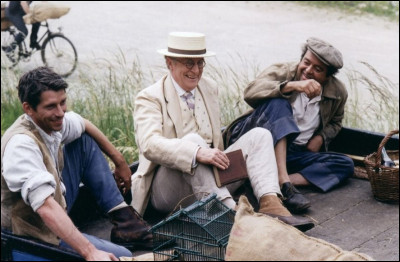 Qui réalise ''Les Enfants du marais'' dans lequel il interprète le rôle d'Amédée ?