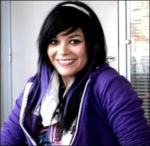 Quel age aJena Lee ?