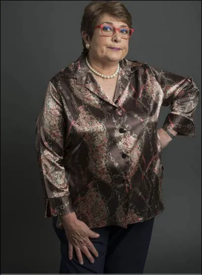 Quel nom donne-t-on à une femme corpulente et directive aux manières vulgaires ?