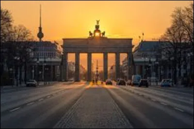 À cause des évènements historiques, les méchants fictifs sont souvent associés aux Allemands. C'est le cas dans ''Tintin'' avec ce fameux docteur. Mais quel est son nom déjà ?