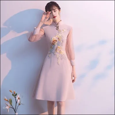 Aimes-tu la tenue sur la photo ?