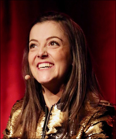 Dans quelle émission de télé-crochet s'est fait connaître Camille Lellouche ?