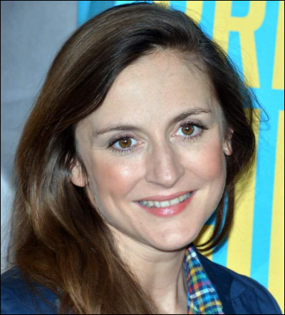 Avec quel acteur Camille Chamoux partage-t-elle l'affiche du film ''Premières Vacances'' de 2018 ?