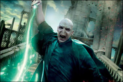 Comment se nomme l'antagoniste dans ''Harry Potter'' ?