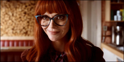 Comment s'appelle la sur de Garrett Gates ?