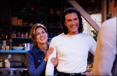 Comment s'appelle l'Italien que Rachel fréquente durant quelques épisodes ?