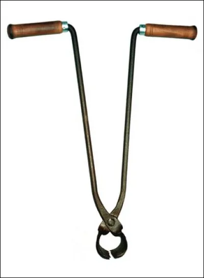 Je viens de trouver un bel objet dans la brocante mais
 pourriez-vous dire à quoi il sert ?