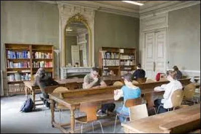 Quelle lettre faut-il remplacer pour obtenir un bain de vapeur ?