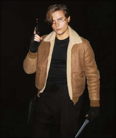 Tiré d'un jeu vidéo, notre cher Cole Sprouse a incarné le personnage à la perfection. Quel est donc le nom de ce jeu vidéo ?