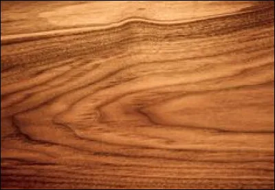 Si elle est en bois, il vaut mieux retourner se coucher :