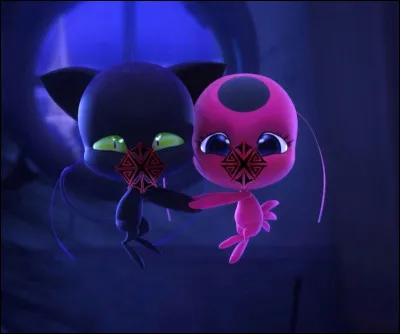 Monarque dit : "Je suis Monarque, invulnérable à vos super-pouvoirs grâce au Miraculous du..."