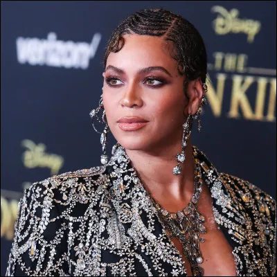 Quel est le nom de cette chanteuse ?