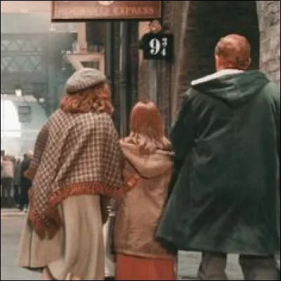 À quelle heure part le Poudlard Express ?