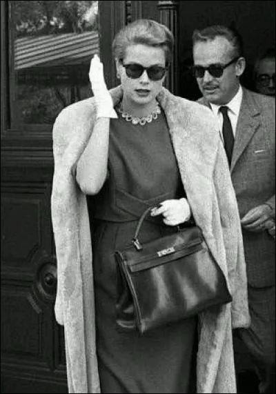Le style Grace Kelly traverse les g&eacute;n&eacute;rations. Quels &eacute;l&eacute;ments le caract&eacute;risent ?