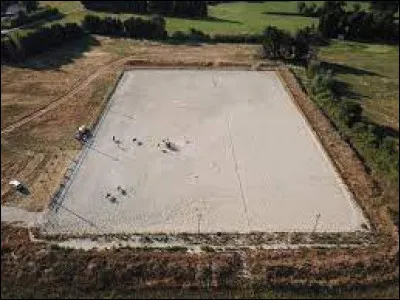 Comment s'appelle le lieu de travail qui n'a pas de toit ?