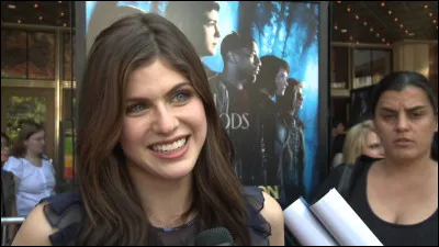 D'ailleurs, cette fille s'appelle :