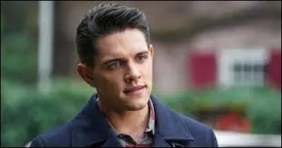 Et lui, qui est-il ?