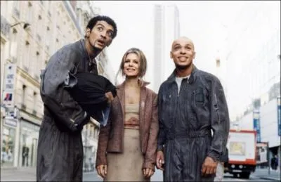 Qui est dsesprement amoureux de son personnage, Marie-Jolle, dans 'La Tour Montparnasse Infernale' ?