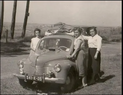 Quelle auto ont choisi ces trois vacancières ?