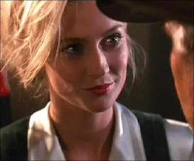 De quelle nationalit est Elsa Schneider ?