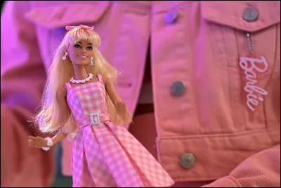 Aimes-tu les poupées Barbie ?