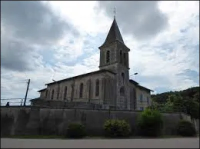 Voici l'église de la Nativité-de-la-Vierge, à Bratte. Petit village lorrain de 46 habitants, dans l'aire d'attraction Nancéenne, il se situe dans le département ...