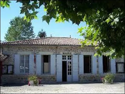 Nous sommes en Nouvelle-Aquitaine, à Origne. Village de l'arrondissement de Langon, dans le parc naturel régional des Landes de Gascogne, il se situe dans le département ...