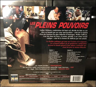 "Les pleins pouvoirs" est un film interprété par Clint Eastwood.
