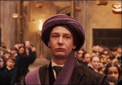 Dans ''Harry Potter à l'école des sorciers'', où Harry rencontre-t-il le professeur Quirrell pour la première fois ?