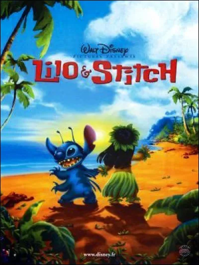 Dans le film "Lilo et Stitch" (2002), quel chanteur Stitch imite-t-il ?