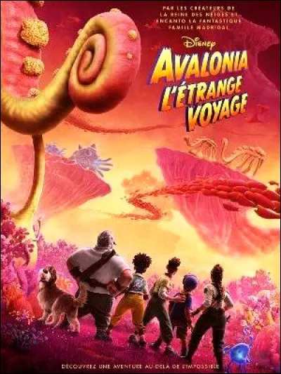 Dans le film "Avalonia, l'étrange voyage" (2022), combien de membres compte la famille Clade ?